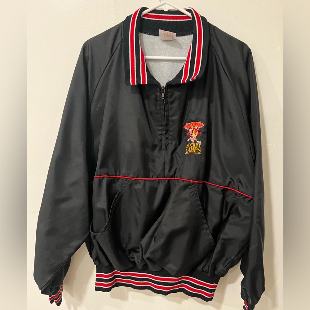 🌷Vintage Wind Breaker in Black